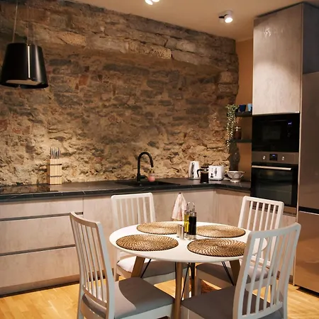 Apartment Old Town Nest