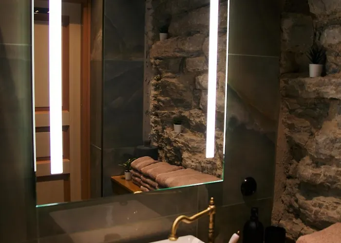 Old Town Nest شقة *